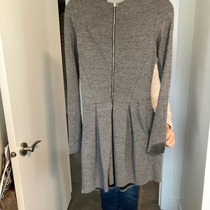 Aritzie grey dress size 4 mint condition